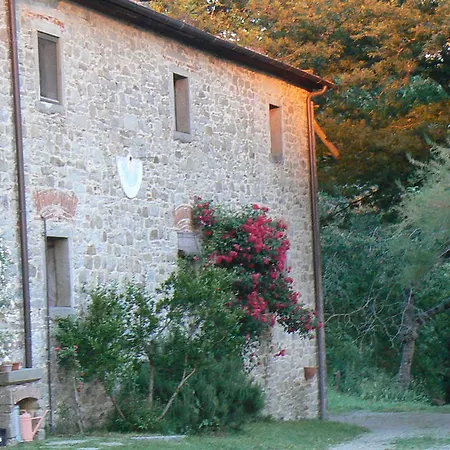 בית חווה Casina Della Burraia